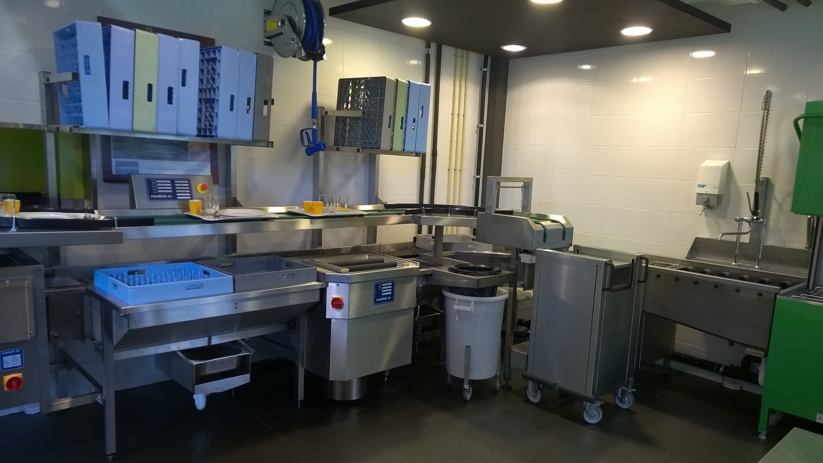 Rendisk Experience Center Dish Washing Area